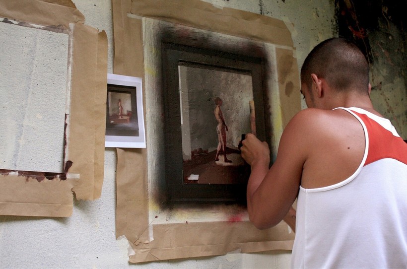 Испанский художник рисует копии картин на заброшенных стенах, превращая их в шедевры